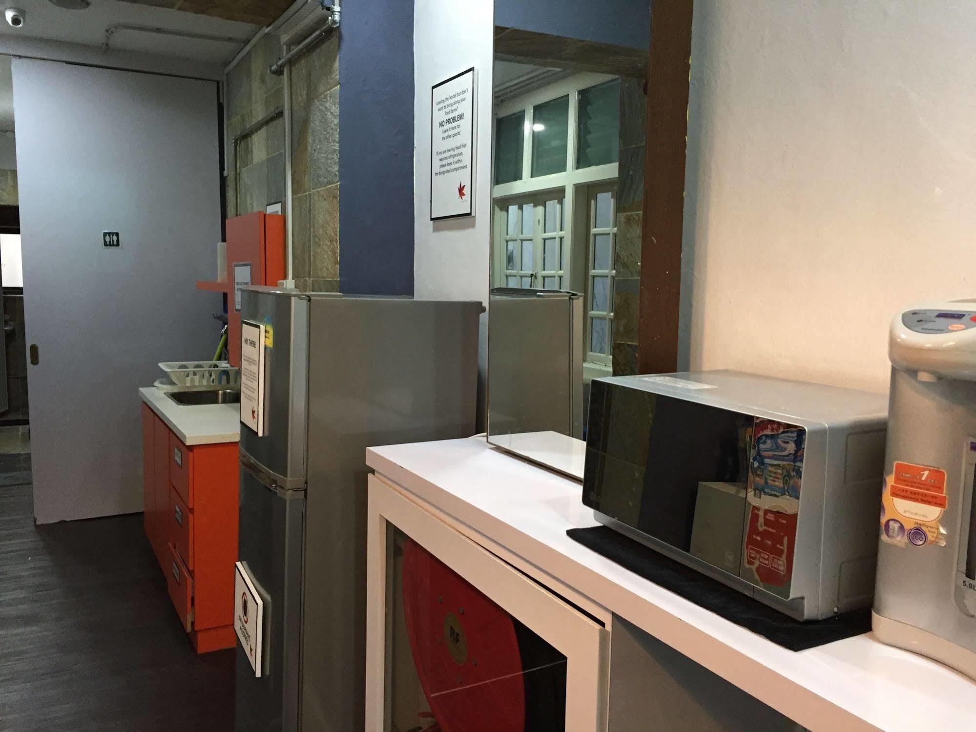 รอยัล ลอดจ์ แอท พาโกดา สตรีท Hostel สิงคโปร์ ภายนอก รูปภาพ
